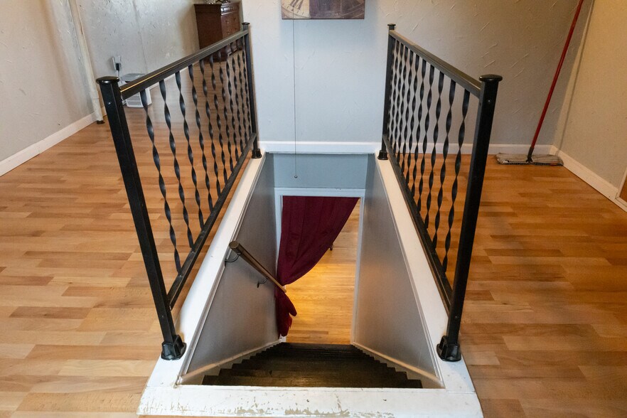 More Photos Of 2800 NY-49, West Monroe Auto Repair For Sale