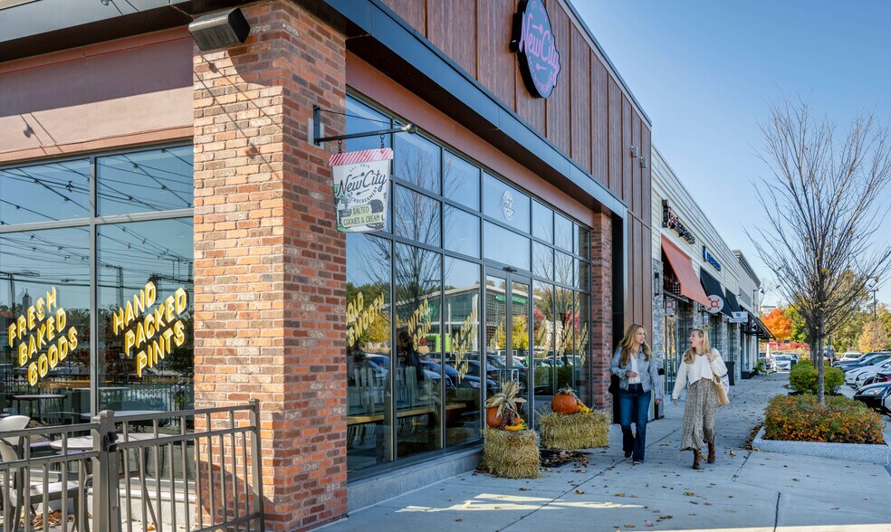 More Photos Of 536 Boston Post Rd, Sudbury Unknown For Lease