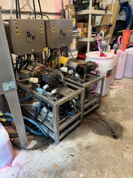 More Photos Of 9623 State 52 Rd, Hudson Self Storage For Sale