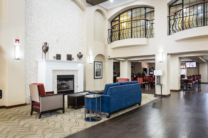 More Photos Of 4225 American Way, Memphis Hotel For Sale