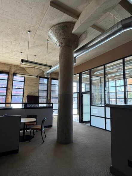 More Photos Of 437 SE Martin Luther King Jr Blvd, Portland Light Manufacturing For Lease