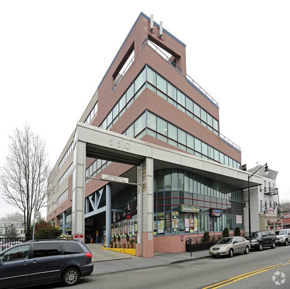 More Photos Of 550 Newark Ave, Jersey City Medical For Lease
