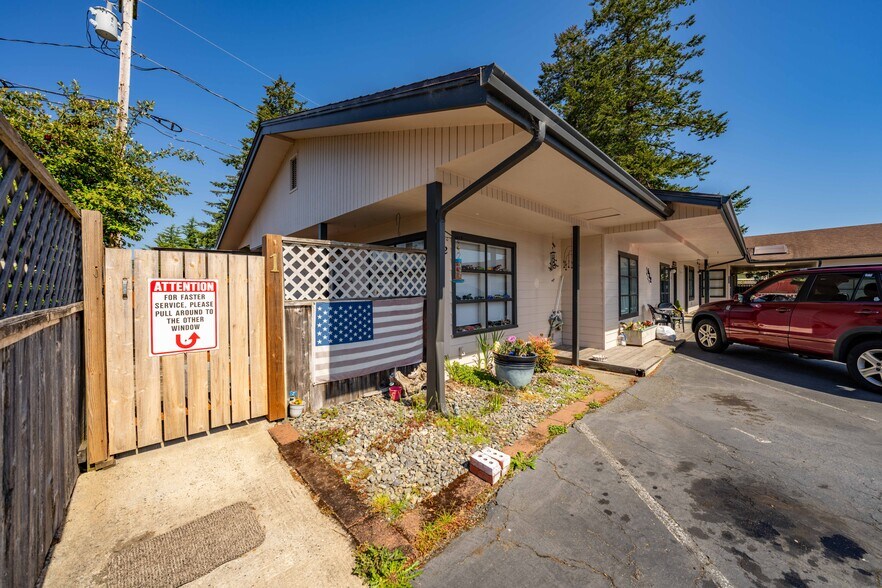 More Photos Of 542 Pacific Ave, Brookings Multifamily For Sale