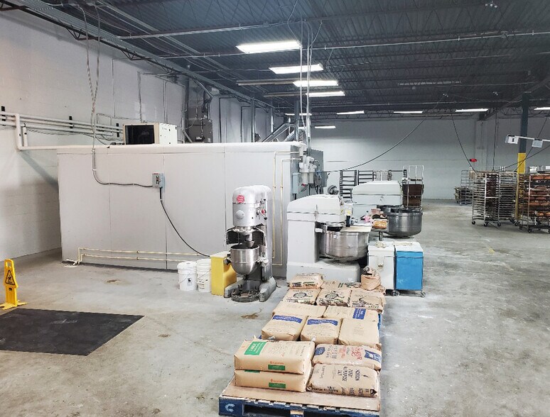 More Photos Of 1503-1505 Alum Creek Dr, Columbus Warehouse For Sale