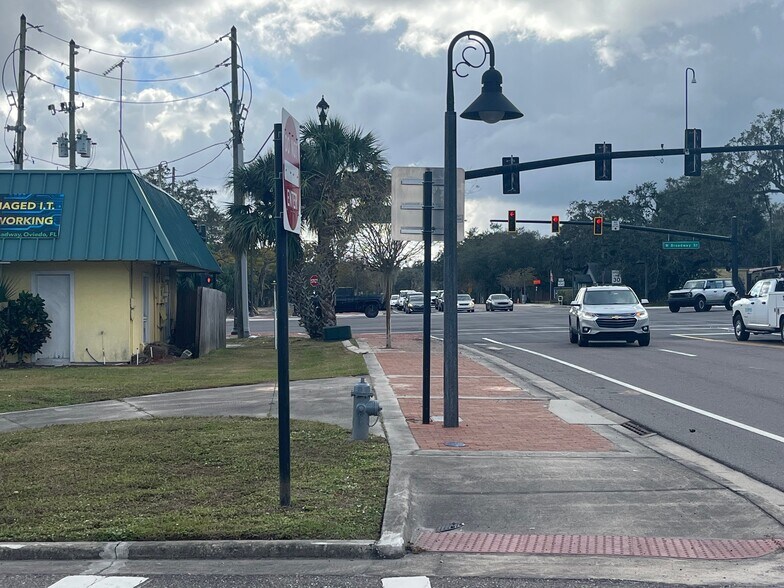 More Photos Of 19 E Broadway St, Oviedo Freestanding For Lease