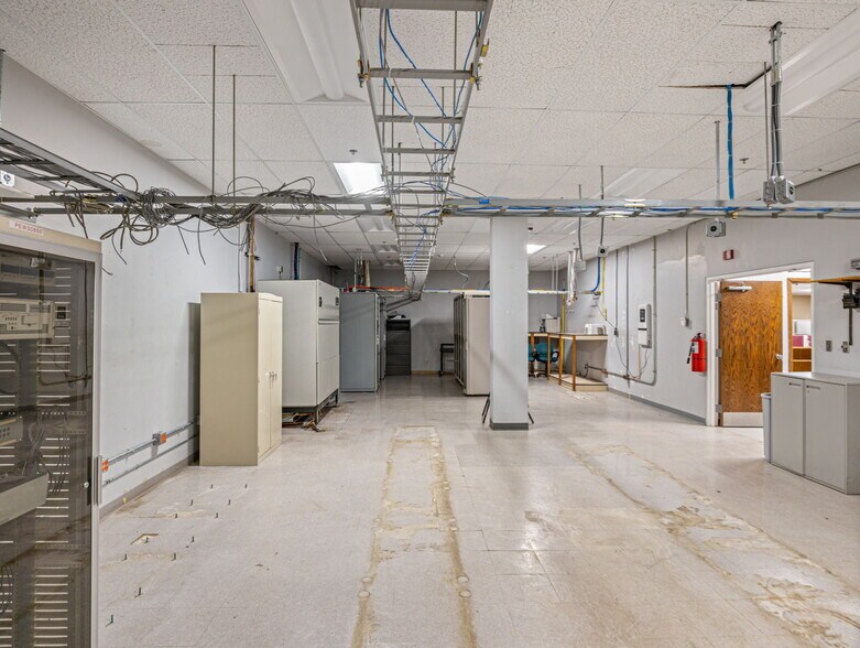 More Photos Of 1228 E Orman Ave, Pueblo Office For Sale