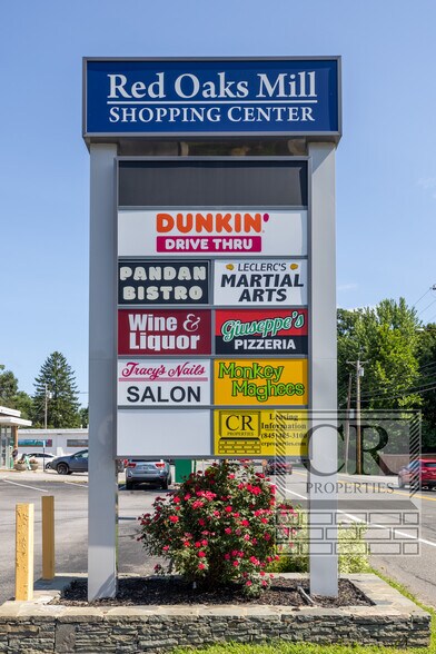 More Photos Of 40 Vassar Rd, Poughkeepsie Storefront For Sale