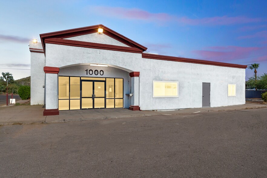 More Photos Of 1000 S Freeway, Tucson Rehabilitation Center For Lease