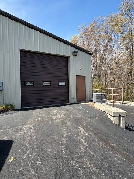 More Photos Of 130 Industrial Dr, North Smithfield Warehouse For Sale