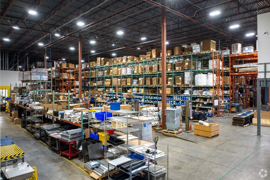 More Photos Of 11 Forest Pky, Shelton Warehouse For Lease