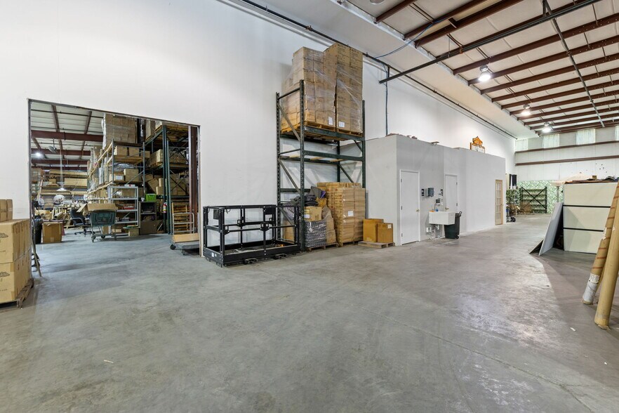 More Photos Of 1356 Bennett Dr, Longwood Distribution For Sale