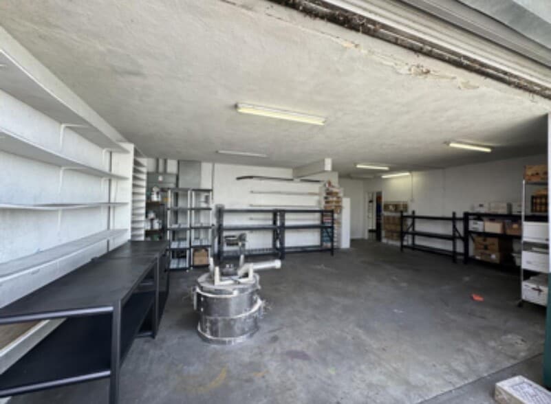 More Photos Of 3827 W Rosecrans Ave, Hawthorne Storefront For Lease