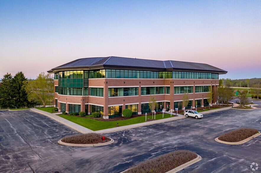 Primary Photo Of 11414 W Park Pl, Milwaukee Office For Lease