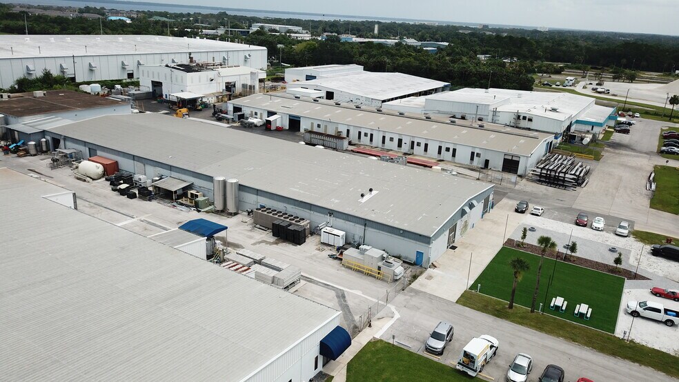 More Photos Of 2650 Jewett Ln, Sanford Manufacturing For Lease