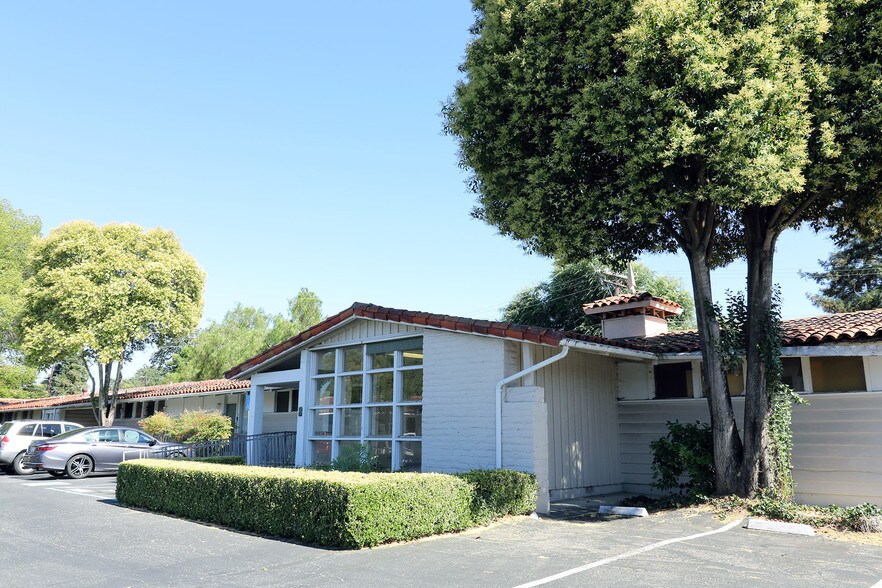 More Photos Of 2100 Monument Blvd, Pleasant Hill Medical For Lease