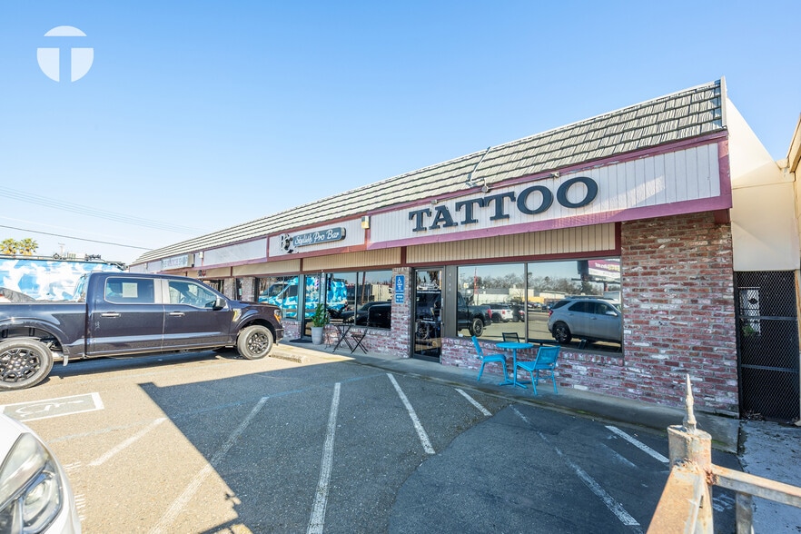 Primary Photo Of 4544-4552 Auburn Blvd, Sacramento Unknown For Lease