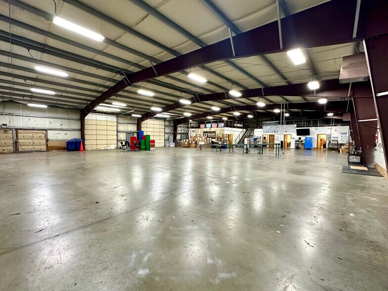More Photos Of 8300 7th Ave S, Seattle Warehouse For Lease