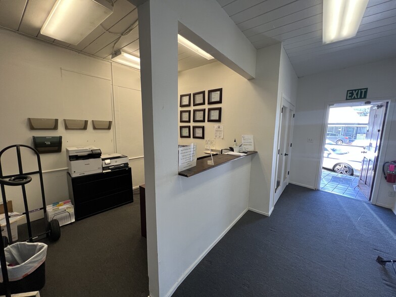 More Photos Of 31 Soledad Dr, Monterey Medical For Sale