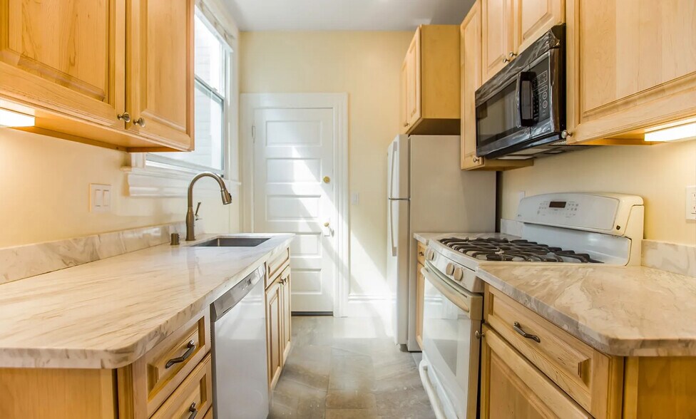More Photos Of 1043-1053 Fell St, San Francisco Apartments For Sale