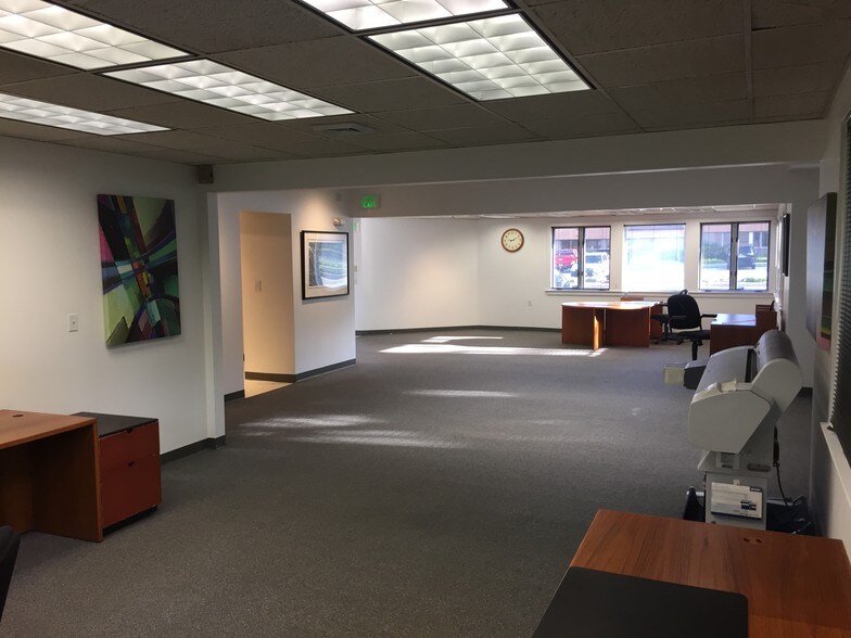 More Photos Of 5397 Twin Knolls Rd, Columbia Office Residential For Sale