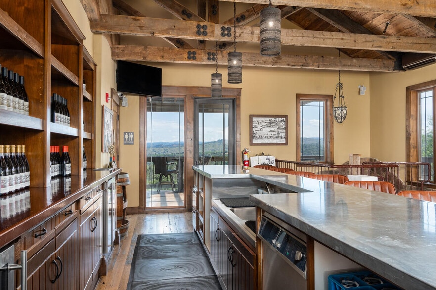 More Photos Of 8054 Fairplay Rd, Somerset Winery Vineyard For Sale