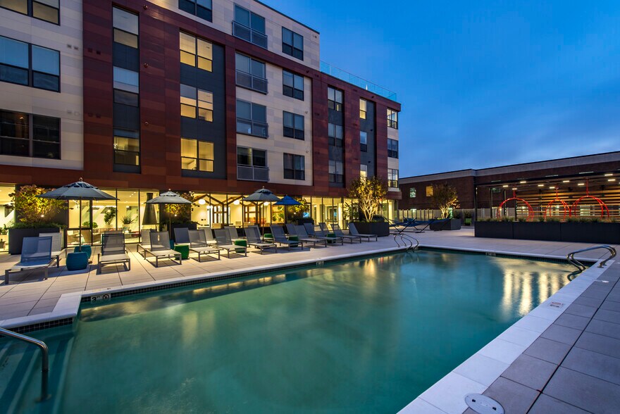 More Photos Of 190 Pleasant St, Malden Apartments For Lease