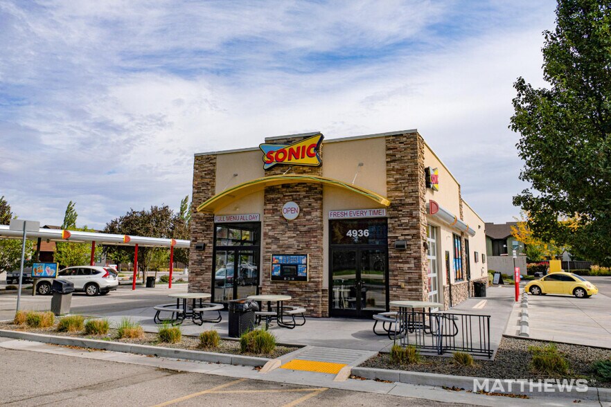 Primary Photo Of 4936 N Linder Rd, Meridian Fast Food For Sale