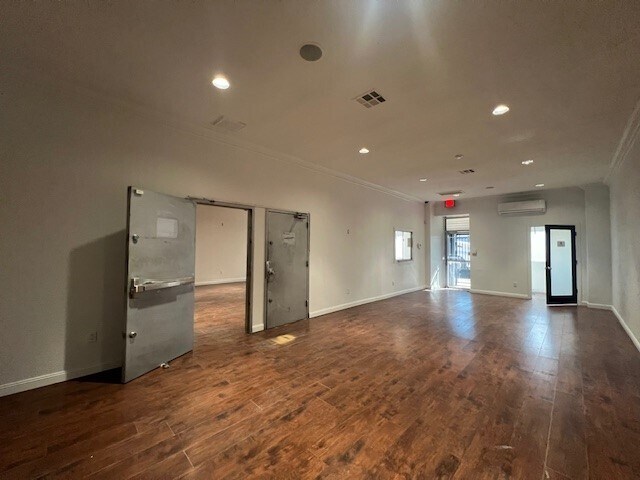 More Photos Of 21627-21629 Devonshire St, Chatsworth Storefront Retail Office For Lease