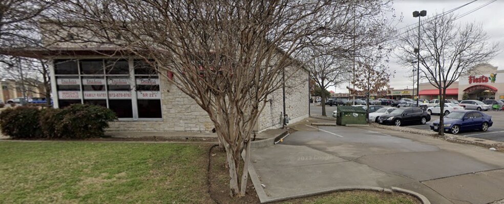More Photos Of 969 E Irving Blvd, Irving Storefront For Sale