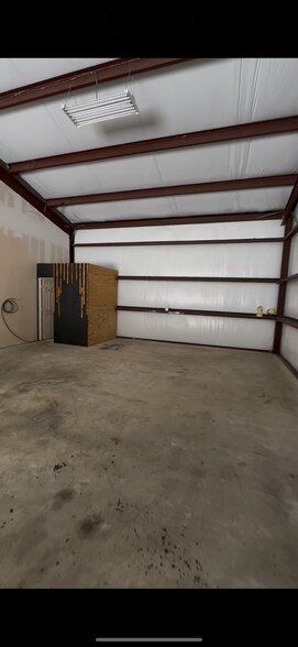 More Photos Of 18281 FM 150 W, Driftwood Warehouse For Lease