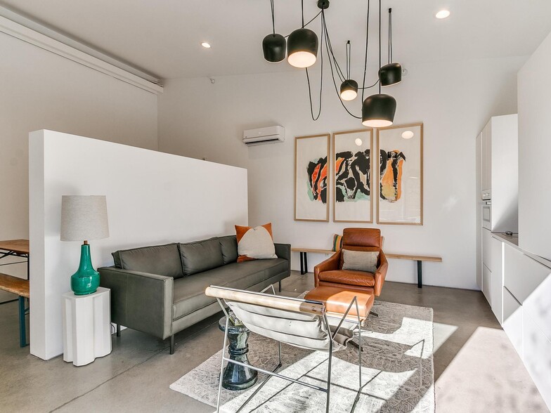 More Photos Of 711 N Douglas Ave, Oklahoma City Apartments For Sale