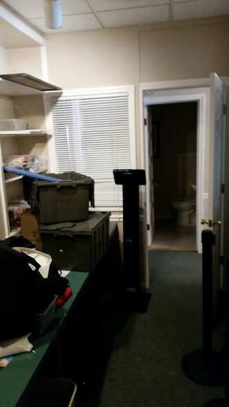 More Photos Of 9140 Broadway Ave, Brookfield Office For Sale