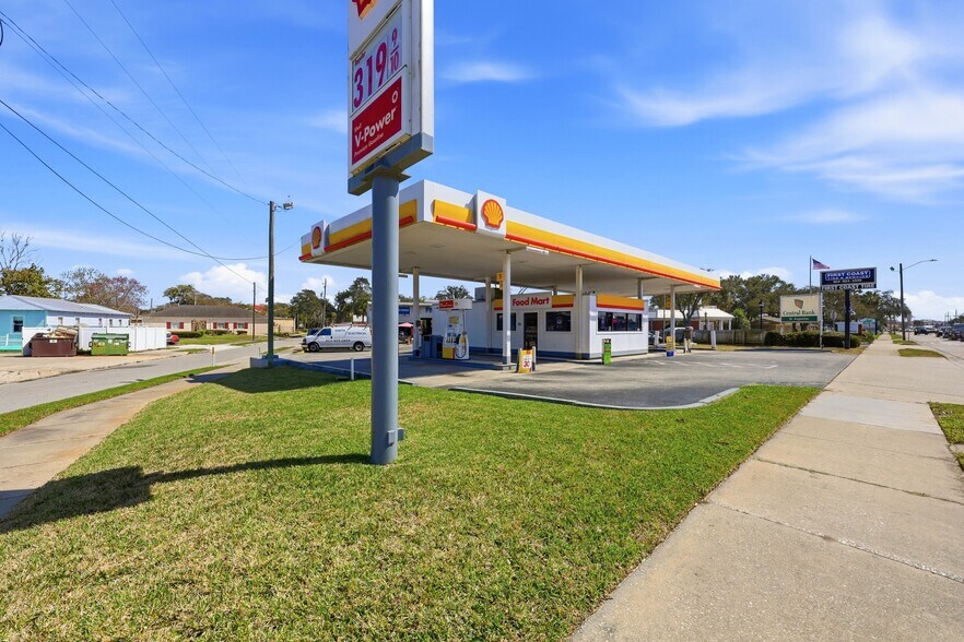 More Photos Of 2350 N Ponce De Leon Blvd, Saint Augustine Service Station For Sale