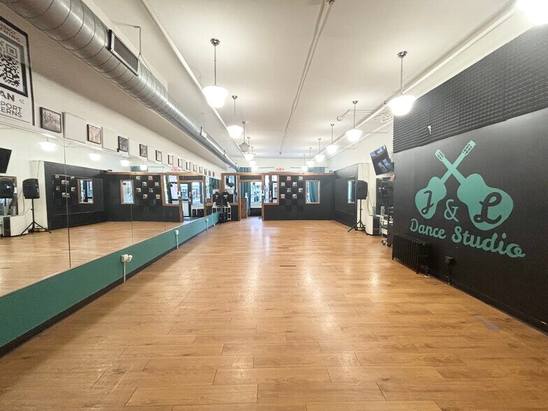 More Photos Of 54-72 Summer St, Malden Apartments For Lease