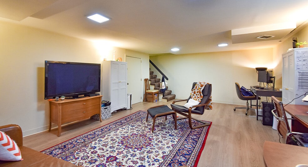 More Photos Of , Arlington Multifamily For Sale