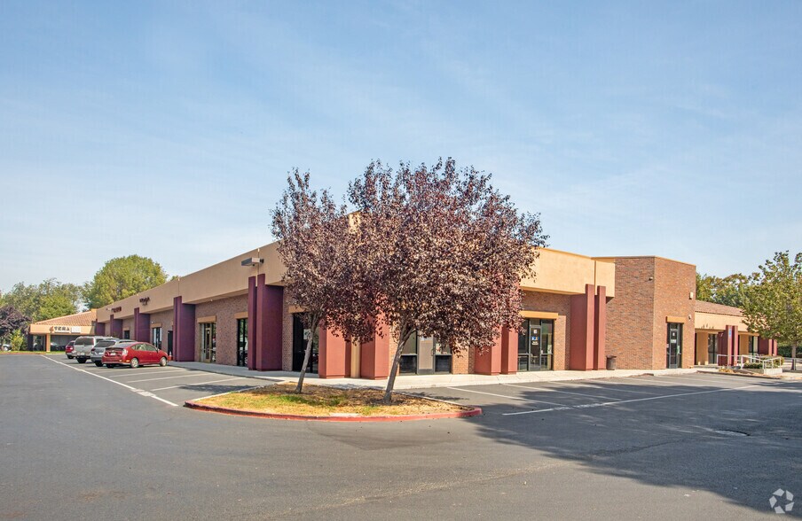 More Photos Of 2092 Concourse Dr, San Jose General Retail For Sale