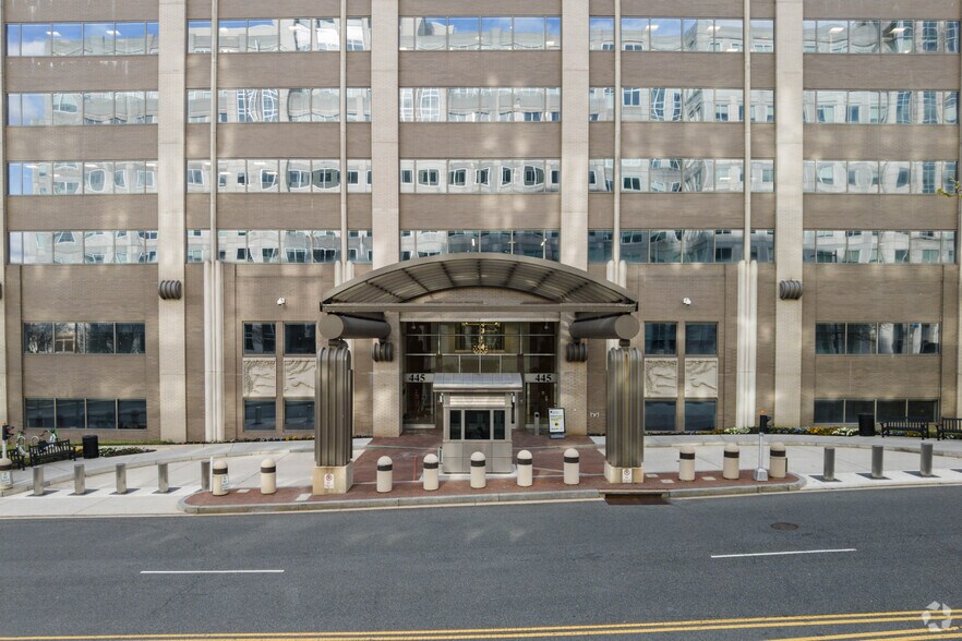 More Photos Of 445 12th St SW, Washington Office For Lease