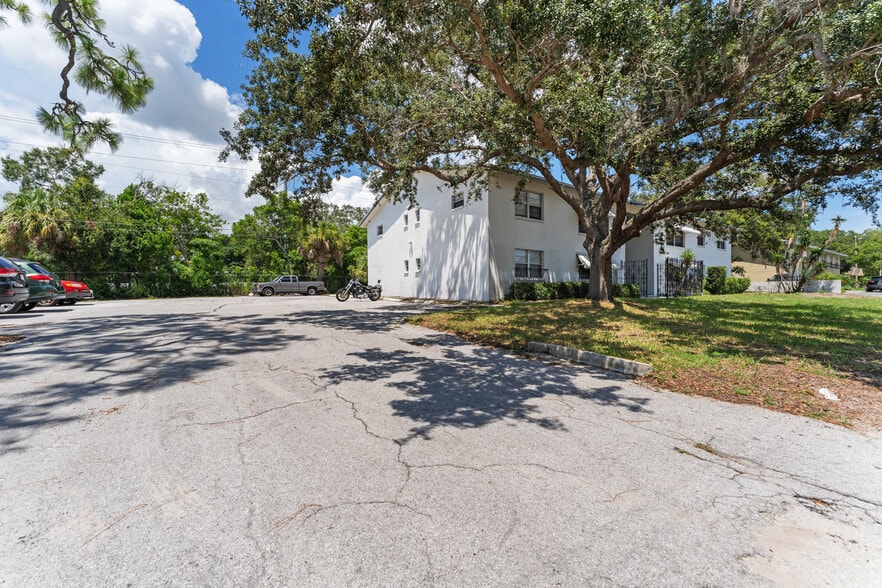 More Photos Of 5845 Fairfield Ave S, Saint Petersburg Apartments For Sale