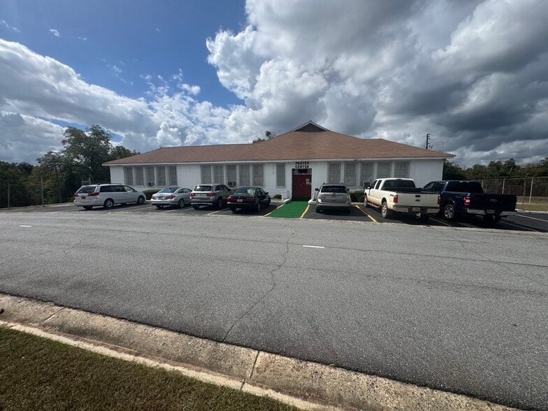 Primary Photo Of 280 Straight St, Macon-Bibb Religious Facility For Sale
