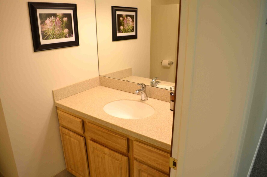 More Photos Of 11100 State Route 550, Athens Medical For Lease
