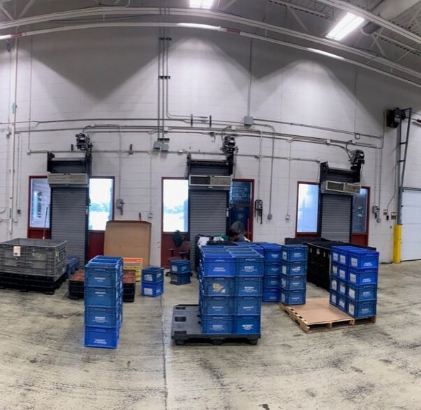 More Photos Of 2960 Ena Dr, Lansing Manufacturing For Lease