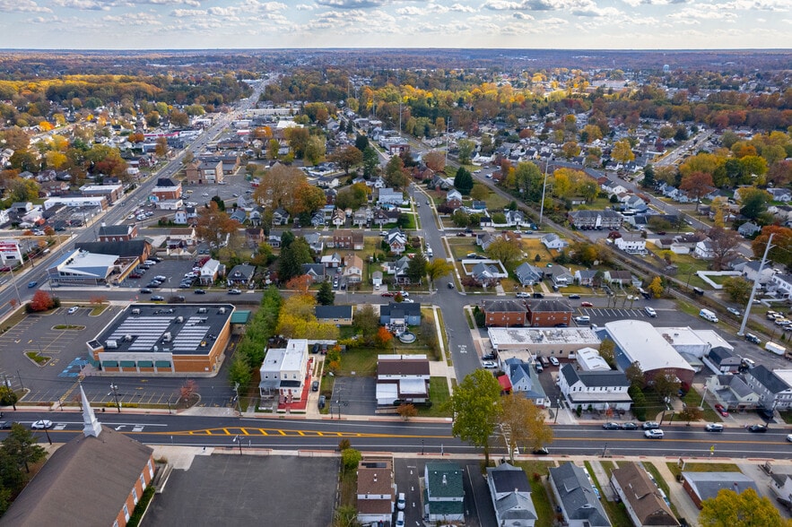 More Photos Of 40 W Kings Hwy, Mount Ephraim Office For Sale