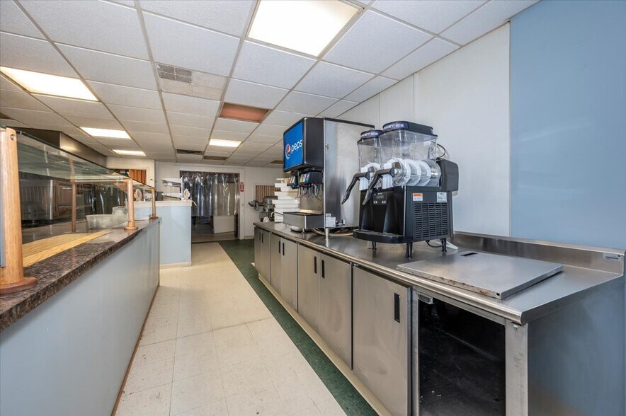 More Photos Of 100 W Main St, Fairfield Freestanding For Sale