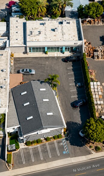 More Photos Of 607 N Vulcan Ave, Encinitas Storefront For Lease