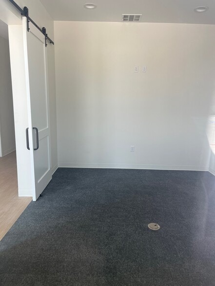 More Photos Of 1400 N Coit Rd, McKinney Office For Sale