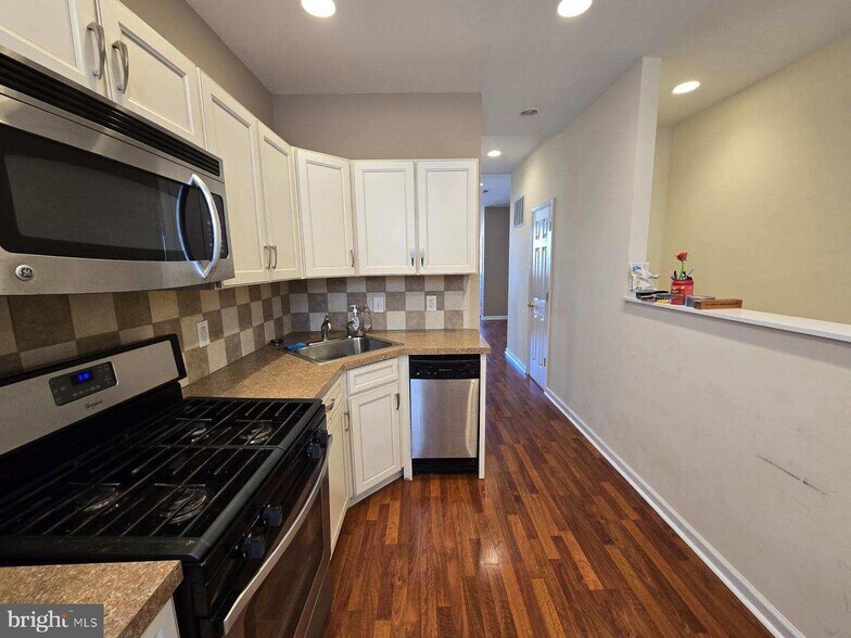 More Photos Of 2428 S Broad St, Philadelphia Apartments For Sale