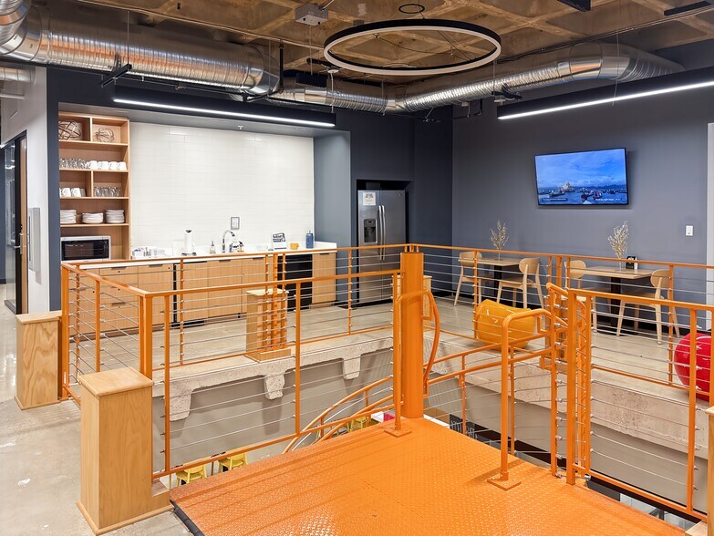 More Photos Of 4625 Lindell Blvd, Saint Louis Coworking Space