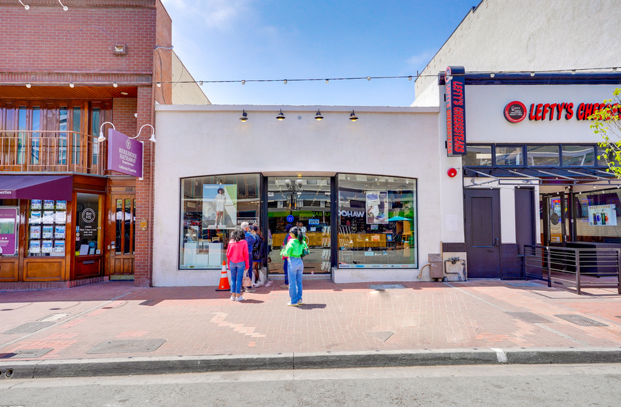 Primary Photo Of 520 5th Ave, San Diego Storefront For Lease