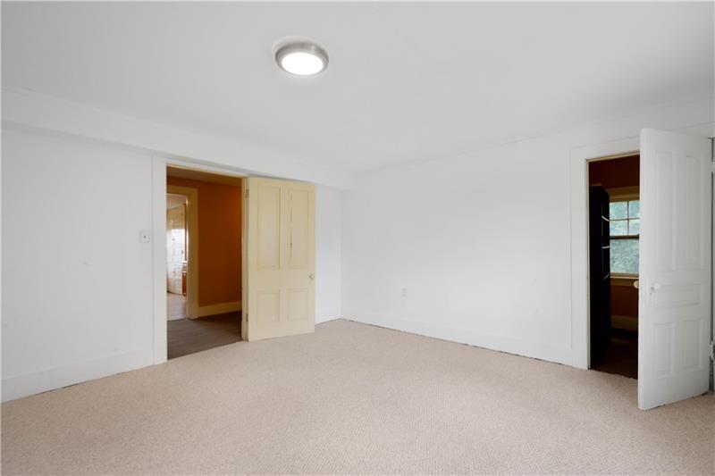 More Photos Of 626 5th Ave, Coraopolis Office Residential For Sale