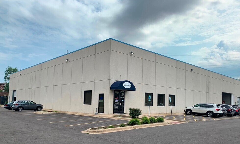 Primary Photo Of 8150 Lehigh Ave, Morton Grove Warehouse For Sale